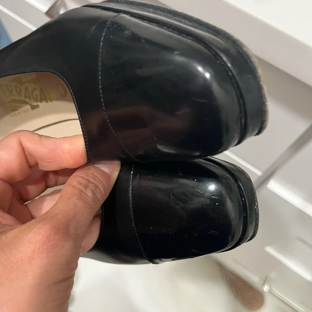 Salvatore Ferragamo pumps Black leather Women's Shoes